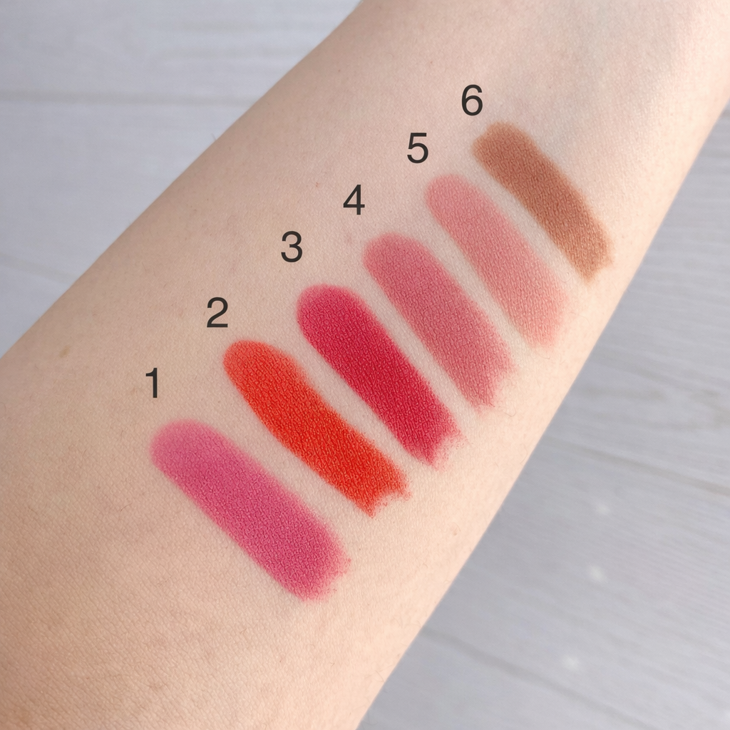 Rouge à Lèvres Matte – Couleur Intense & Tenue Longue Durée