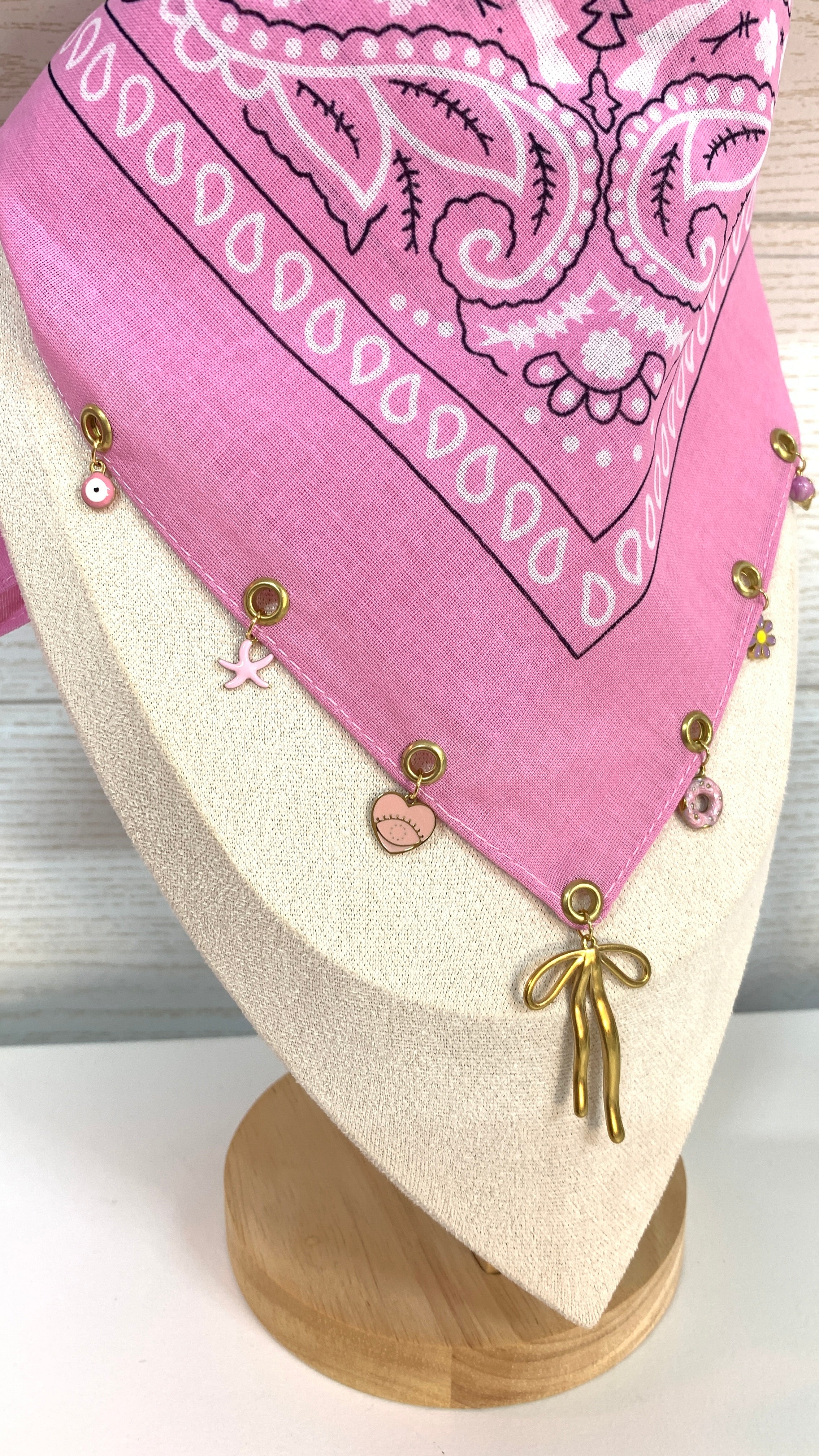Bandana rose